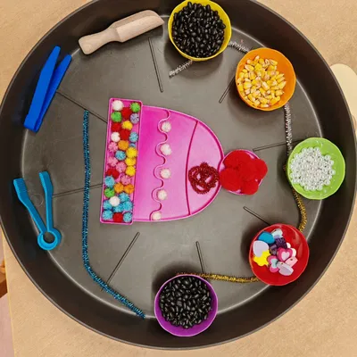 Khay chơi giác quan hình mũ len - Đồ chơi giáo dục Montessori cho bé