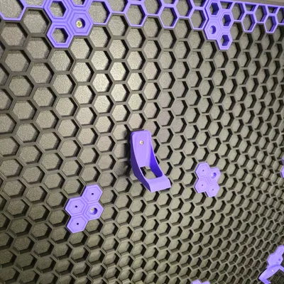 Giá treo bình xịt đơn giản cho Honeycomb Storage Wall