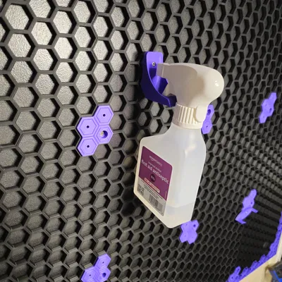 Giá treo bình xịt đơn giản cho Honeycomb Storage Wall