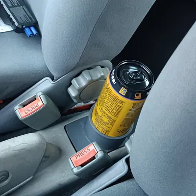 Hộc để ly cho Nissan Micra K11