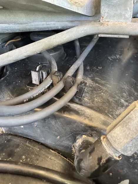 Kẹp dây bugi cho Mitsubishi Montero Sport - Image 3