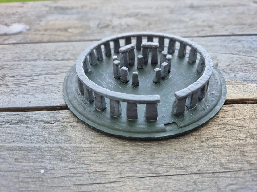 Mô hình phục dựng Stonehenge thu nhỏ - Image 2