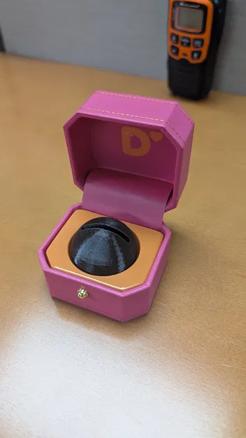 Đế giữ nhẫn 3D tùy chỉnh cho hộp quà tặng Dunkin Donuts - Image 1