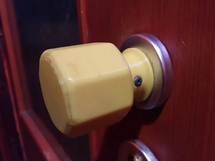 Tay nắm cửa chống thú cưng - Image 1