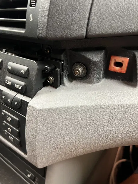 Giá đỡ điện thoại cho BMW E46 - Image 3