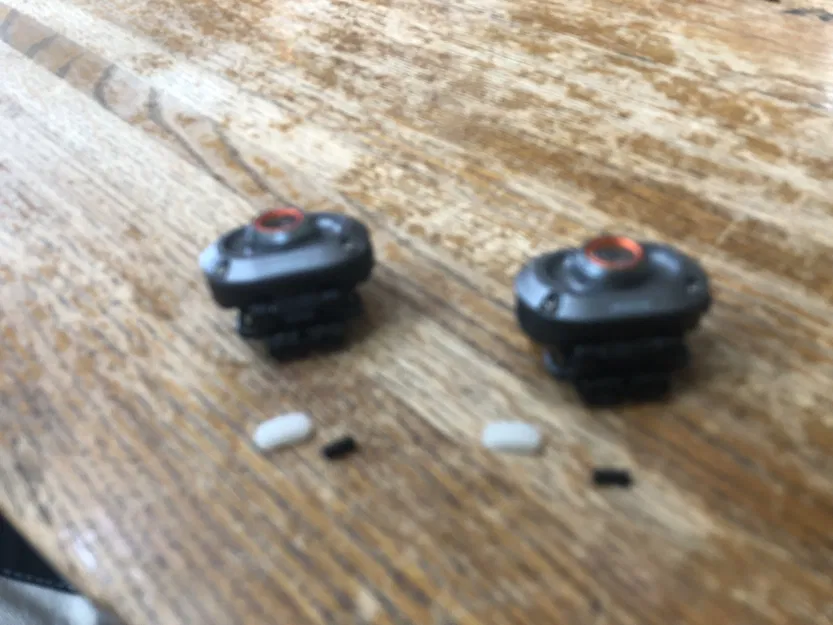 Miếng lót nút bấm cho đèn NEBO Mycro250 - Image 2