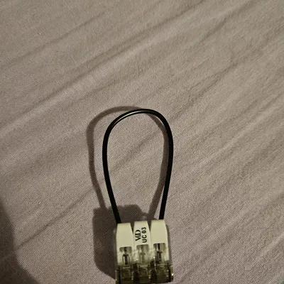 Móc khóa độc lạ từ đầu nối điện ViD CU03 và nhựa TPU