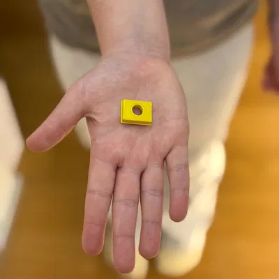 Nắp che lỗ kỹ thuật (cower of hole) đơn giản cho mọi bề mặt