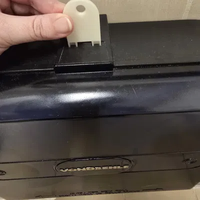 Chìa khóa mở hộp đựng giấy vệ sinh treo tường