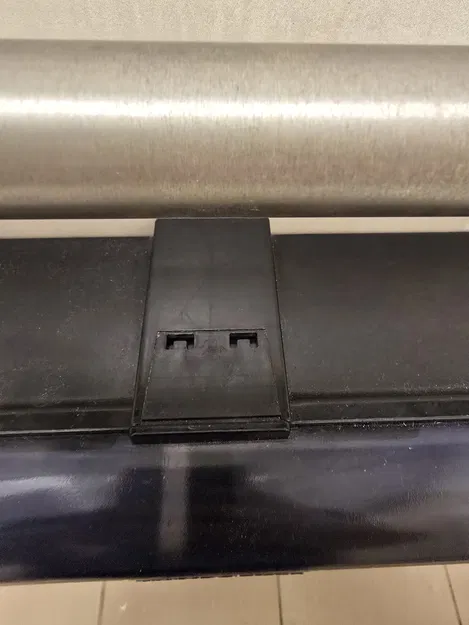 Chìa khóa mở hộp đựng giấy vệ sinh treo tường - Image 2