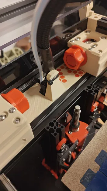 Ngàm cố định dây cáp Voron V0.2 (Umbilical Strain Relief) chất lượng - Image 1