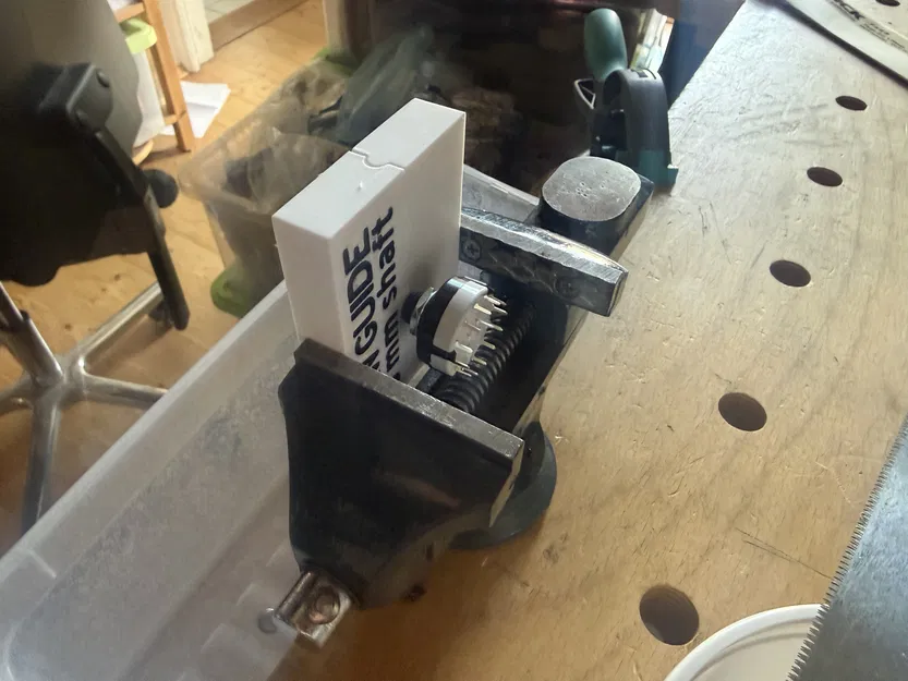 Đồ gá cưa phẳng cho Rotary Switch trục nhựa 6mm - Image 2