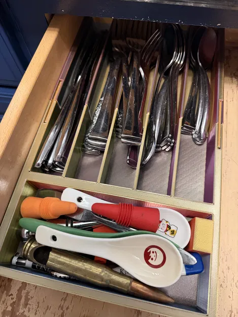 Khay 3D đựng dụng cụ nhà bếp thông minh cho hộc kéo hẹp - Image 1