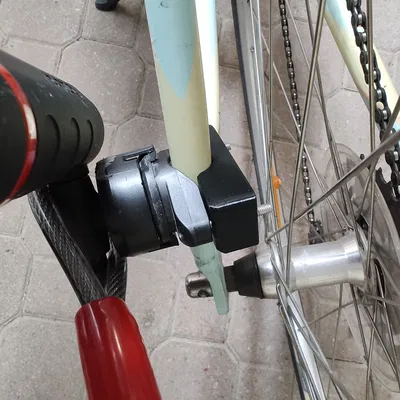 Giá đỡ khóa U-Lock Zefal (tự thiết kế)