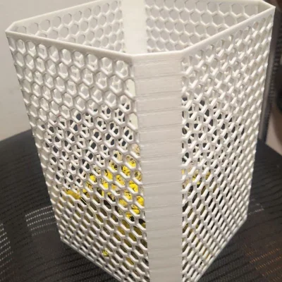 Hex Bin: Thùng đựng nhựa thừa in 3D tiện dụng, không cần support