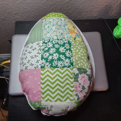 Khuôn mẫu làm gối hình quả trứng Phục sinh