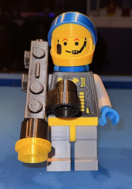 Classic Space - Mô hình Unitron MegaFigure (Tỉ lệ 5:1) - Image 1