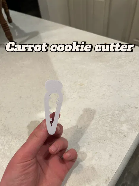 Khuôn cắt bánh quy hình củ cà rốt (Carrot cookie cutter) tiện dụng - Image 1