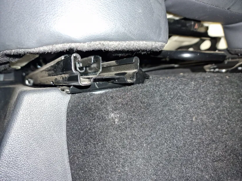 Ốp che ray trượt ghế sau cho Skoda Kodiaq - Image 8