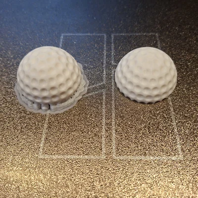 Quả bóng golf ngụy trang: Hộp đựng có nắp vặn
