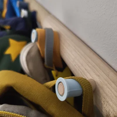 Phụ kiện chặn đầu móc treo quần áo cho tủ trẻ em H&M Home