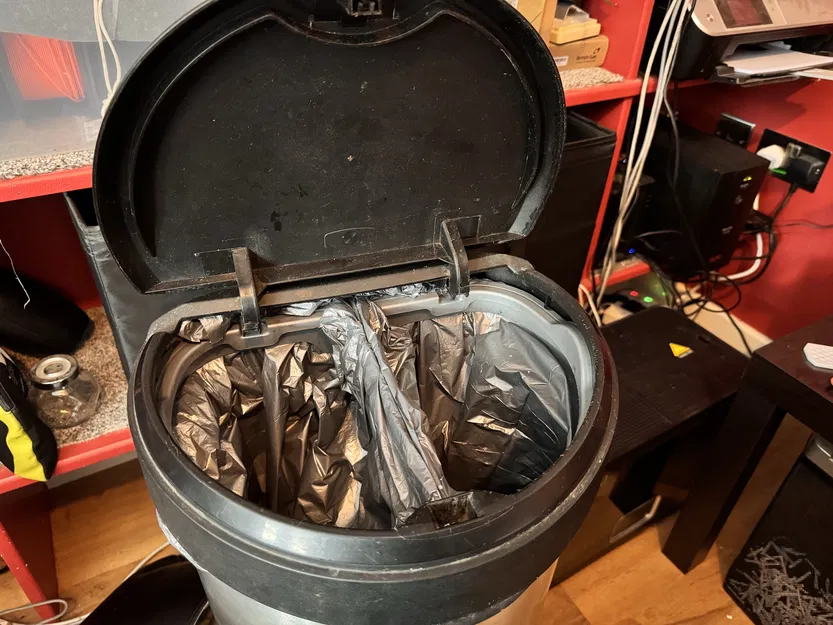 Miếng Chia Ngăn Thùng Rác Nhà Bếp - Image 3