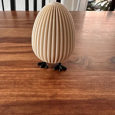 Mô hình quả trứng có chân độc đáo để trang trí