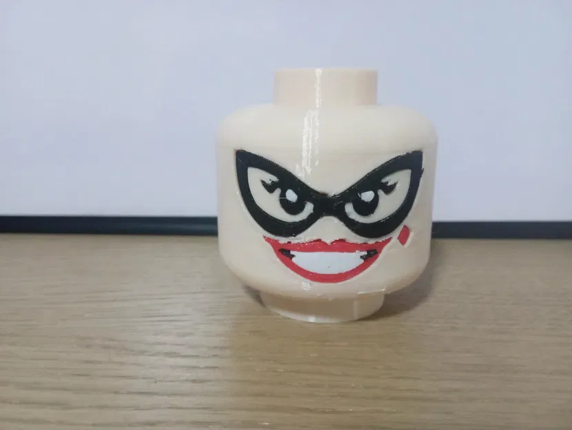 Mô hình đầu Harley Quinn cho Giant Minifig - In 3D ấn tượng - Image 1