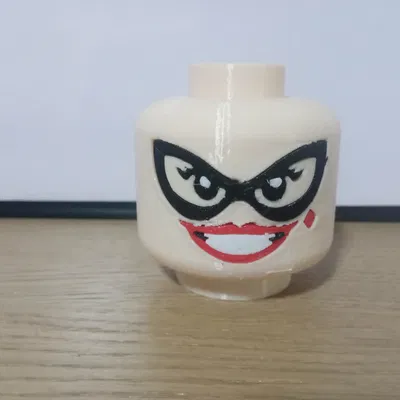 Mô hình đầu Harley Quinn cho Giant Minifig - In 3D ấn tượng
