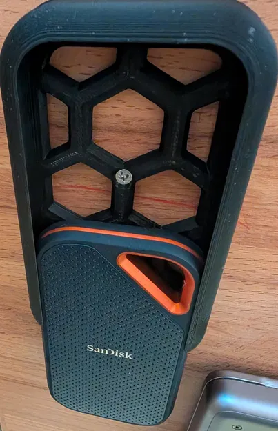 Giá đỡ treo tường 3D cho ổ cứng SanDisk Extreme PRO SSD gọn gàng - Image 1