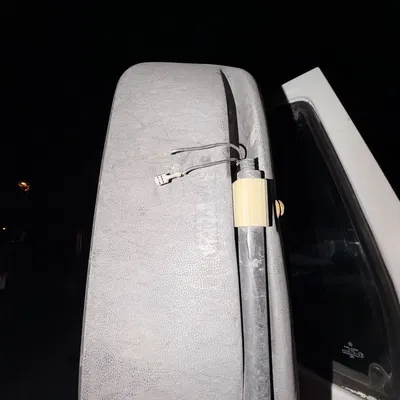 Giá đỡ gương xe Mercedes-Benz 709 (1994)