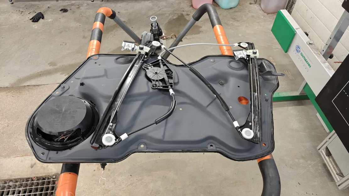 Nắp che loa cho xe Seat Leon 1m1 - Image 2