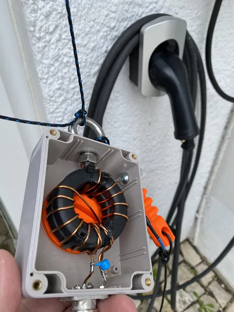 Giá đỡ lõi Ferrite cho FT-240 - Image 1