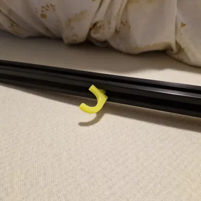 Móc treo xoay thông minh cho thanh nhôm định hình 2020