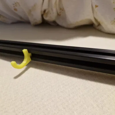 Móc treo xoay thông minh cho thanh nhôm định hình 2020