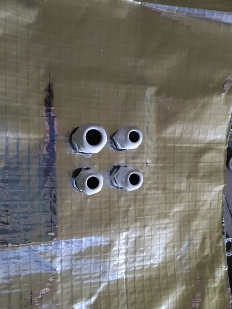 Tấm đế giữ ốc siết cáp (Cable Gland Mount) cho màng cách nhiệt - Image 3