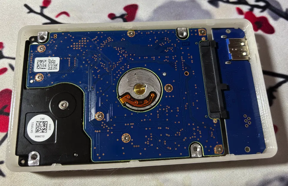 Hộp đựng ổ cứng 2.5 inch USB 3.0 SATA tự in 3D tiện lợi - Image 1