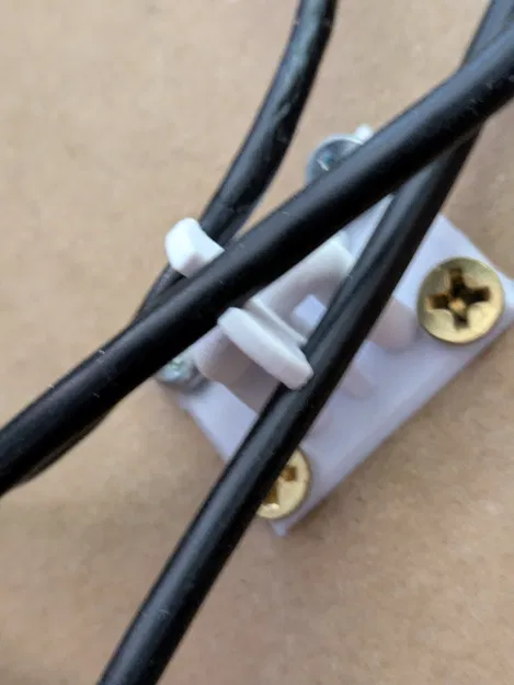 Giá treo và bộ quản lý dây cáp, dây điện gắn tường - Image 2