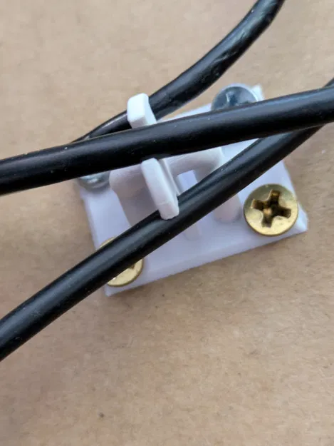 Giá treo và bộ quản lý dây cáp, dây điện gắn tường - Image 4