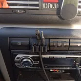 Giá đỡ dây cáp tiện lợi cho xe Skoda Octavia 1