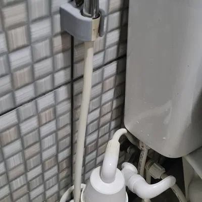 Giá đỡ vòi xịt vệ sinh (Ducha Higiênica)