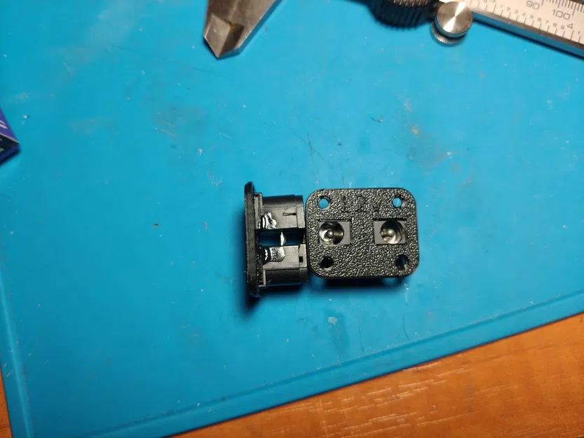 Đế giữ giắc cắm nguồn DC 5.5x2.1/5.5x2.5 - Phụ kiện DIY 3D - Image 1