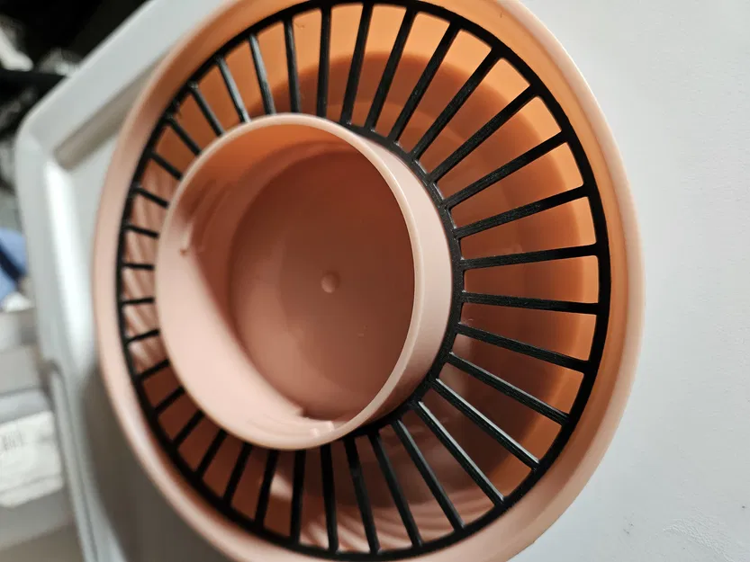 NẮP ĐẬY MÁNG NƯỚC BẢO VỆ GÀ CON - Image 3