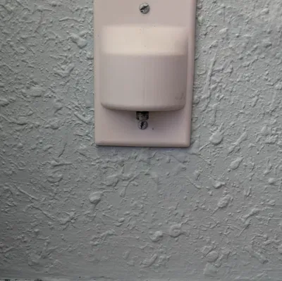 Mặt che ổ cắm Coax (Coax wall plate) gọn gàng