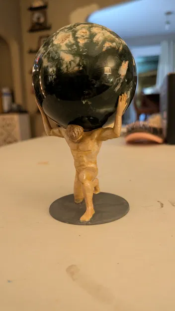 Tượng thần Atlas đỡ đá cầu - Image 1