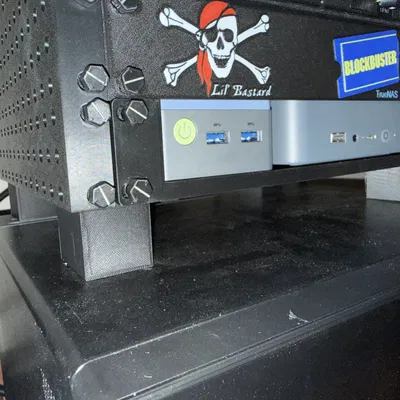 Chân đế (cao 30mm) tích hợp sẵn nắp che cho tủ rack