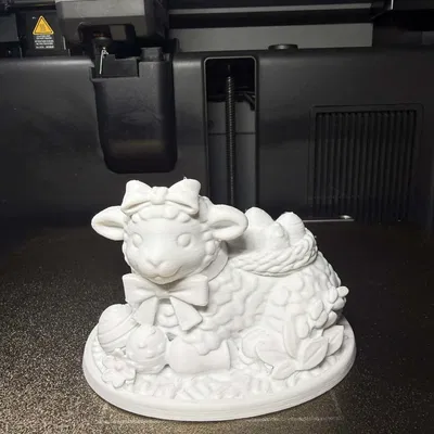 Chú cừu Phục sinh cùng giỏ trứng - Mô hình trang trí 3D ấn tượng