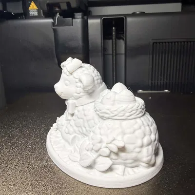 Chú cừu Phục sinh cùng giỏ trứng - Mô hình trang trí 3D ấn tượng