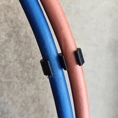 Kẹp ống đôi Dual Hose Clip - Phụ kiện quản lý dây cáp gọn gàng