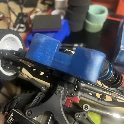 Miếng đệm gia cố khung gầm (Wedge B) cho xe RC Associated B84